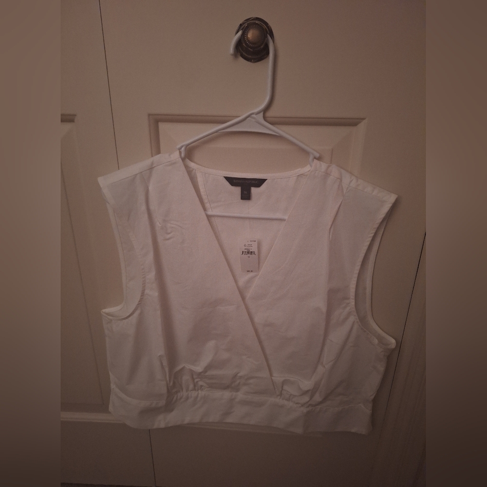 NWT Banana Republic Factory White Crop Top